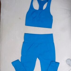 Fabletics workout set small bra/medium pants